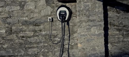 FCA Introduces Easy Wallbox Plug-n-Play Charging Station